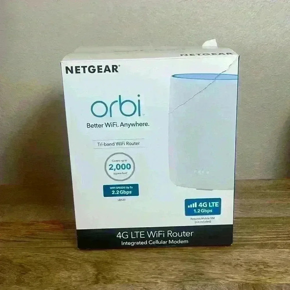 Orbi Tri-Band WiFi Router - Picture 1 of 5